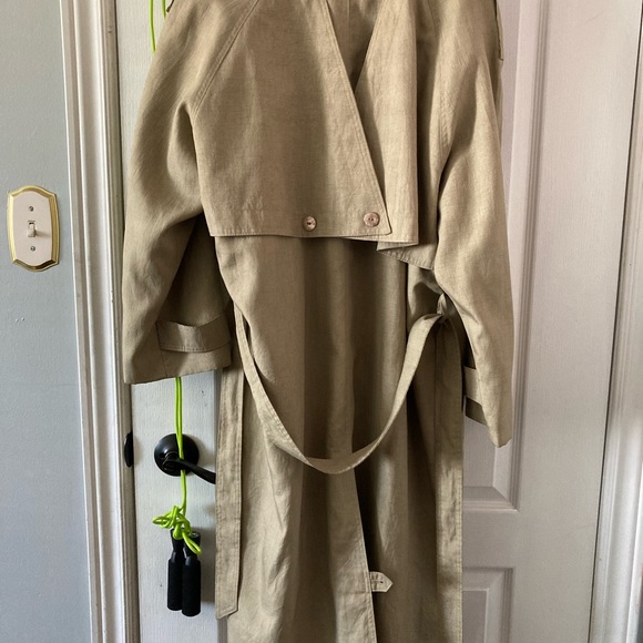 Trench coat in beige/tan - Picture 4 of 4
